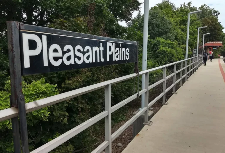 Pleasant-Plains